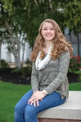 Headshot of Allison Owens