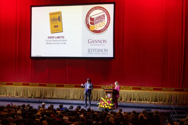 David LaMotte and Sarah Ewing present at the 2025 Gannon READS lecture