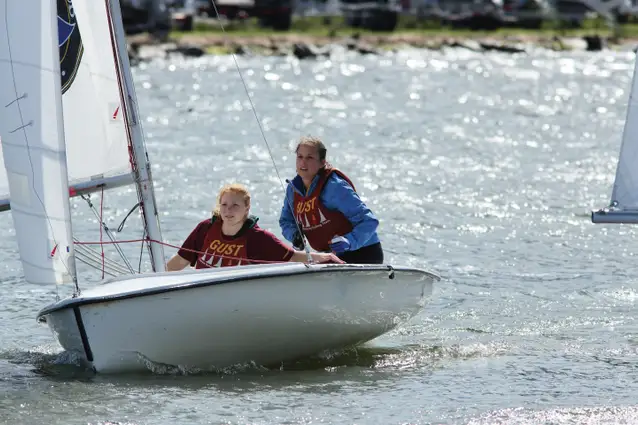 ˶ƽ Sailing Team
