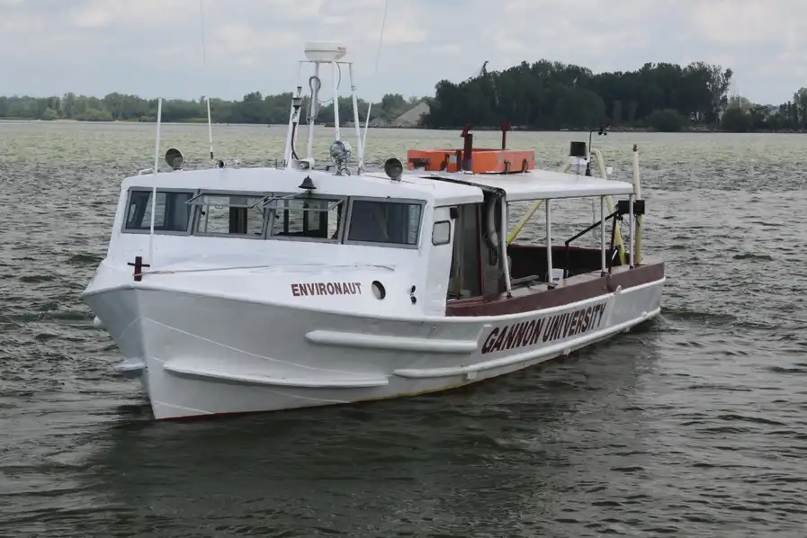 ˶ƽ's Environaut Research Vessel
