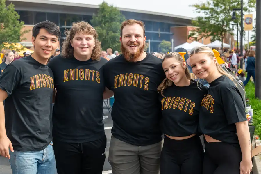 Students at ˶ƽ Homecoming